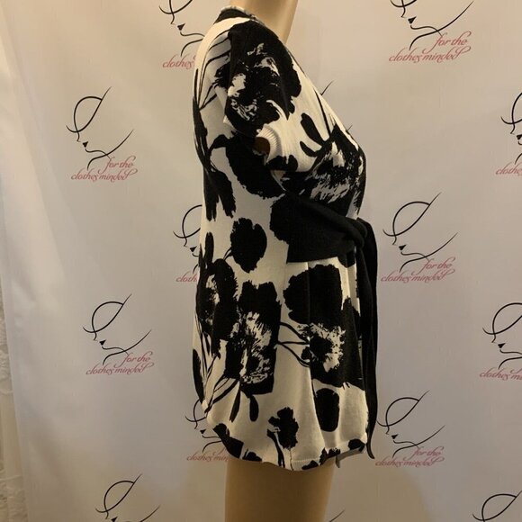 WILLI SMITH . Size Small. Cotton/Nylon Tie Front Cardigan Sweater. B81. - Picture 5 of 7